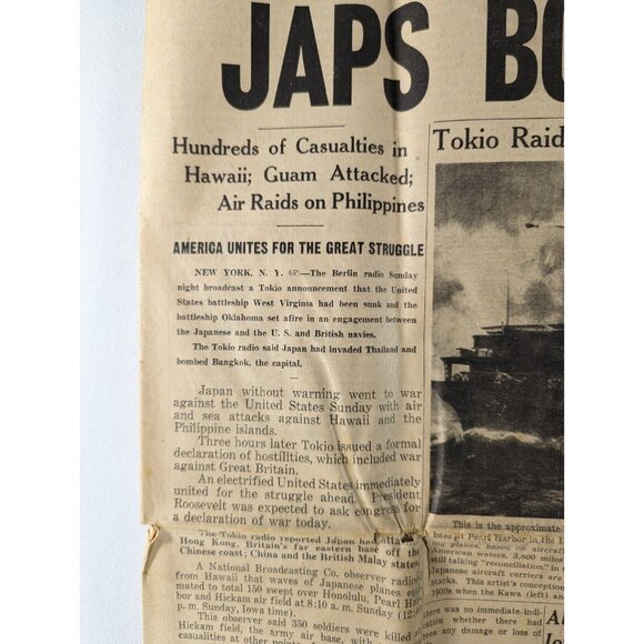ORIGINAL! WWII Dec 8, 1941 newspaper Japan attacks Pearl Harbor, US DECLARE WAR! - Picture 7 of 16